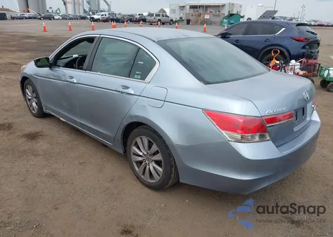 2011 Honda Accord 2.4 Ex z USA, uszkodzony, nr VIN 1HGCP2F73BA089196